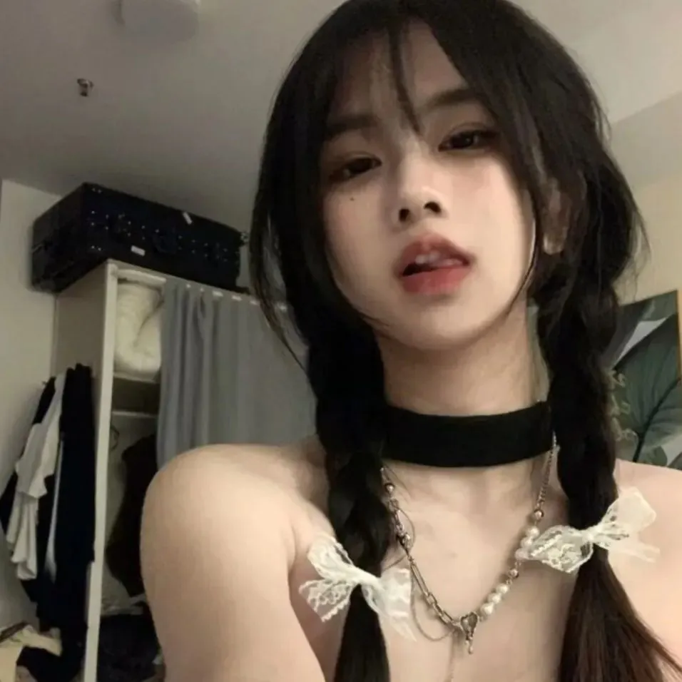动作悬疑爽剧《杀人者的购物中心》李栋旭：叔叔留下巨额遗产与致命武器，侄女极限求生