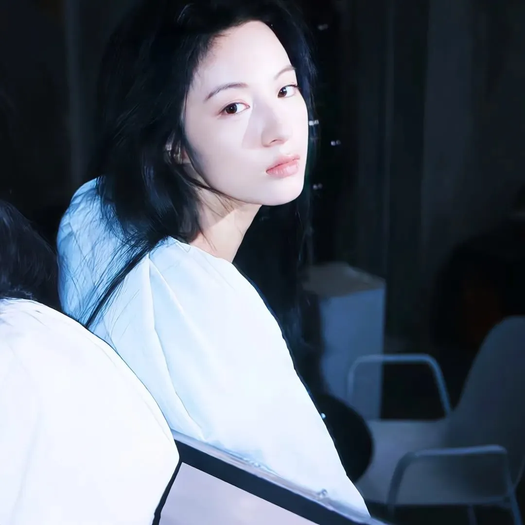 大龄单身图鉴《家族的形式》香取慎吾上野树里：不婚族男女的爆笑同居生活，真实到扎心